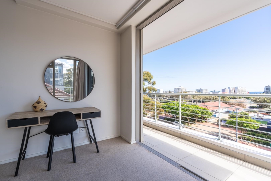 2 Bedroom Property for Sale in Green Point Western Cape